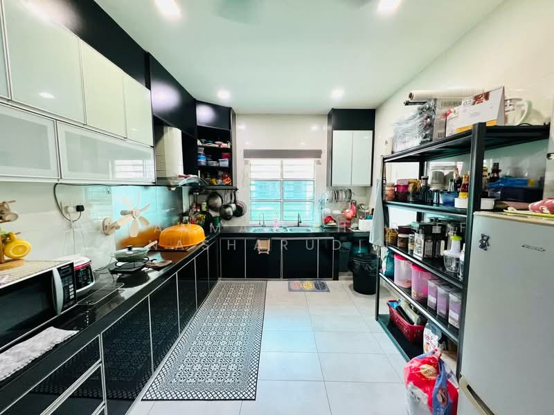 Seksyen 7 untuk Untuk Dijual - RM 690,000, Apr 2026 - Kitchen - PropertyGuru.com.my