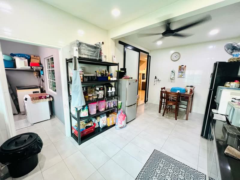 Seksyen 7 untuk Untuk Dijual - RM 690,000, Apr 2026 - Kitchen - PropertyGuru.com.my