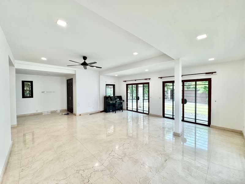 Bungalow for Sale in SS19 (Subang Jaya) - Ali Idris - Living Room - PropertyGuru.com.my