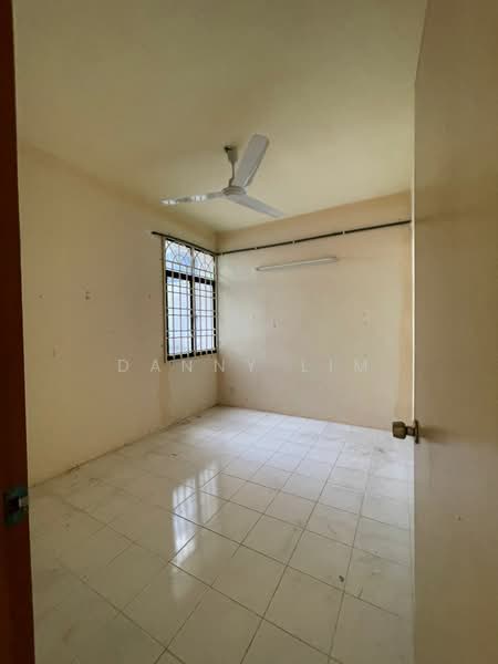 Ground Floor Town House Taman Kenari Sungai Ara untuk Untuk Disewa - RM 1,400 /bulan, Apr 2026 - Interior - PropertyGuru.com.my