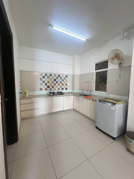 Service Residence for Rent at Summerton - Sunny Tse - Kitchen - PropertyGuru.com.my