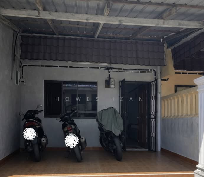 2-storey Terraced House for Sale in Tampoi (Johor) - Howes Izan - Exterior - PropertyGuru.com.my