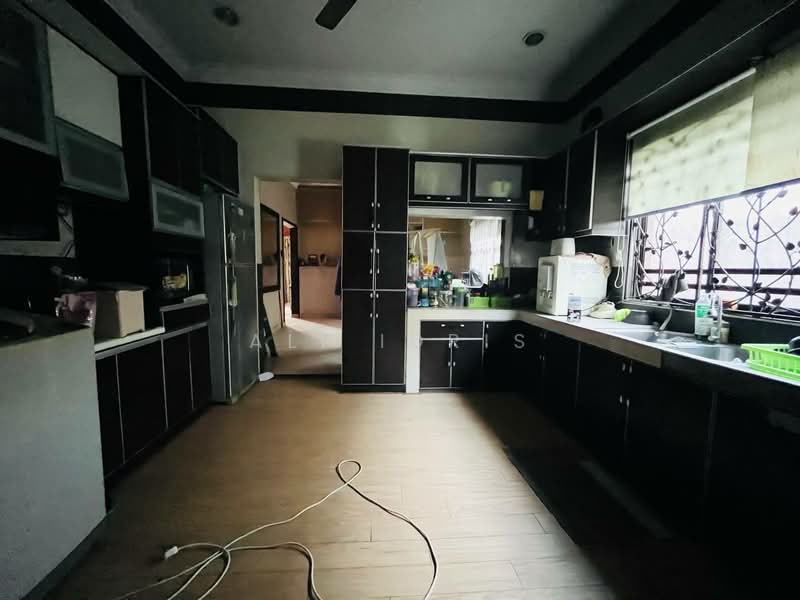 Rumah Banglo untuk Dijual di Desa Sentosa Fasa II - Ali Idris - Kitchen - PropertyGuru.com.my