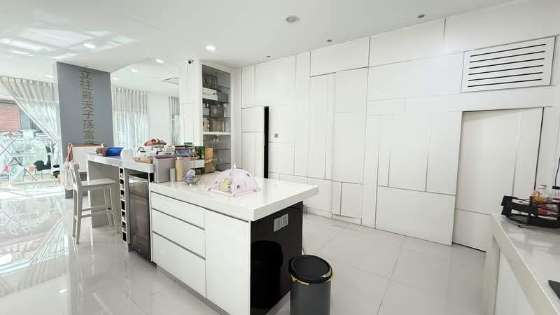 Beverly Heights untuk Untuk Dijual - RM 2,600,000, Apr 2026 - Kitchen - PropertyGuru.com.my