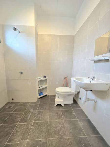 Bandar Mahkota Banting untuk Untuk Dijual - RM 420,000, Apr 2026 - Bathroom - PropertyGuru.com.my