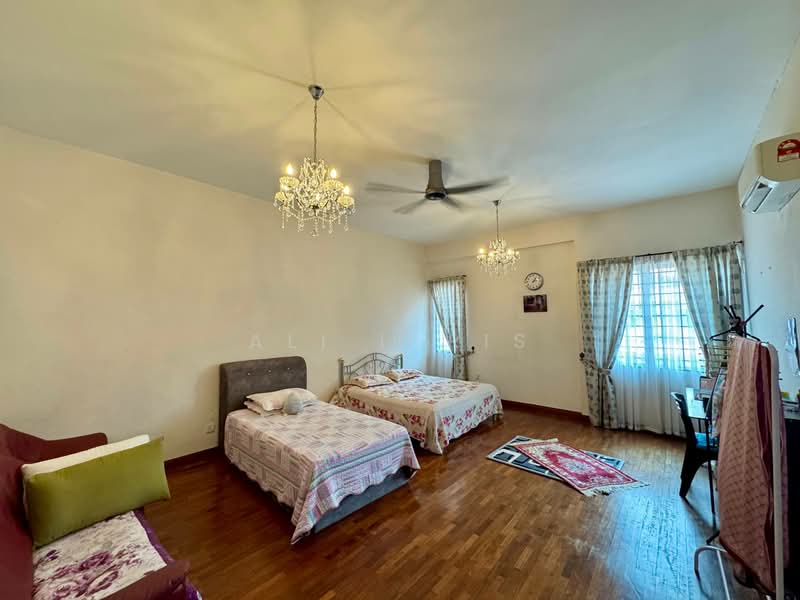2-storey Terraced House for Sale in Alam Impian (Shah Alam) - Ali Idris - Bedroom - PropertyGuru.com.my