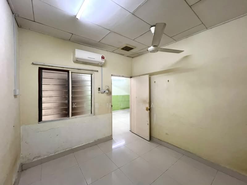 1-storey Terraced House for Sale in Taman Desa Jaya (Kepong) - Keanu Tan - Interior - PropertyGuru.com.my