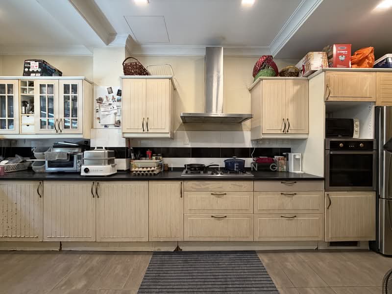 3-storey Terraced House for Sale in Desa Parkcity (Kuala Lumpur) - Willie Teng - Kitchen - PropertyGuru.com.my