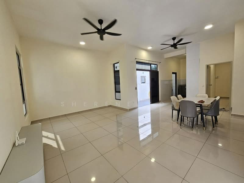 Regent Garden Garden Home @ Eco Grandeur untuk Untuk Dijual - RM 688,000, Apr 2026 - Living Room - PropertyGuru.com.my