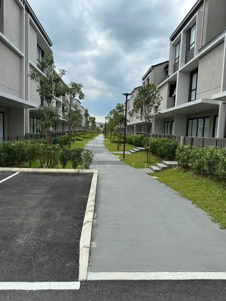 Terraced House for Sale in Taman Bukit Serdang (Seri Kembangan) - Willie Teng - Exterior - PropertyGuru.com.my