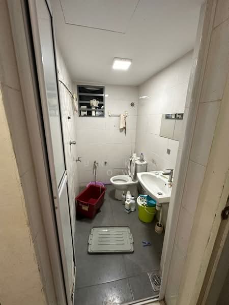 The Riviera untuk Untuk Dijual - RM 230,000, Apr 2026 - Bathroom - PropertyGuru.com.my