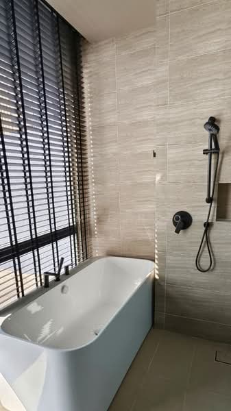 Service Residence for Sale at Antara Genting Highlands - Camie Hoo - Bathroom - PropertyGuru.com.my