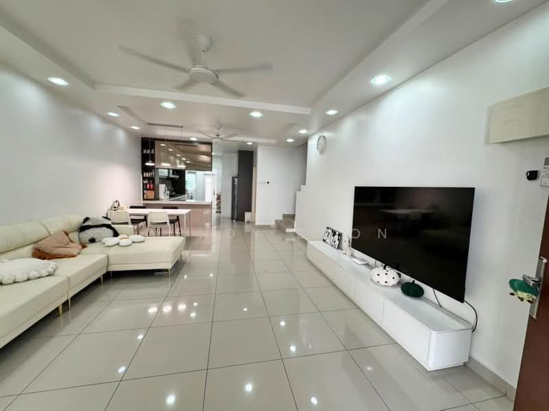 Townhouse for Sale in 16 Sierra (Puchong) - Wendy Boon - Living Room - PropertyGuru.com.my