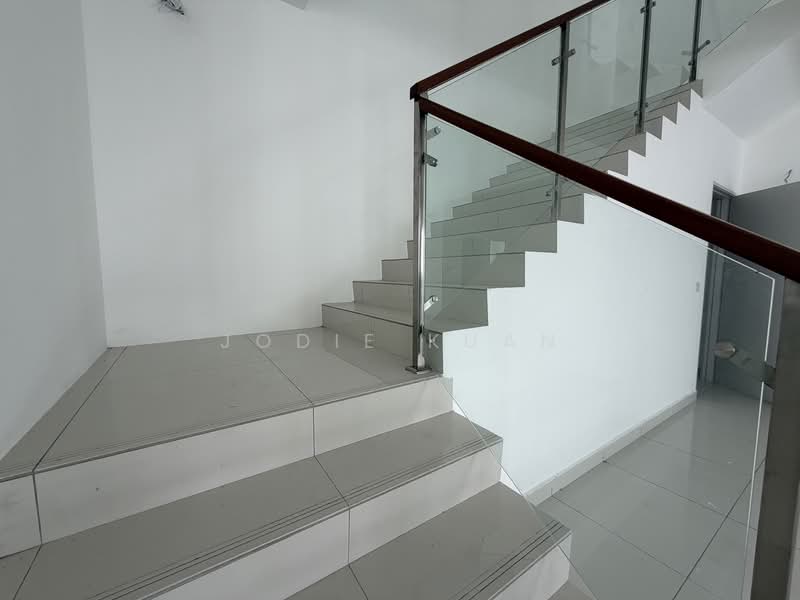 Semi-Detached House for Sale in Bandar Baru Sri Klebang (Chemor) - Jodie Kuan - Stairs - PropertyGuru.com.my