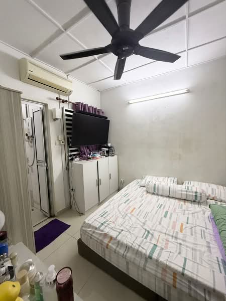 2-storey Terraced House for Sale in Taman Taming Jaya (Balakong) - Willie Teng - Bedroom - PropertyGuru.com.my