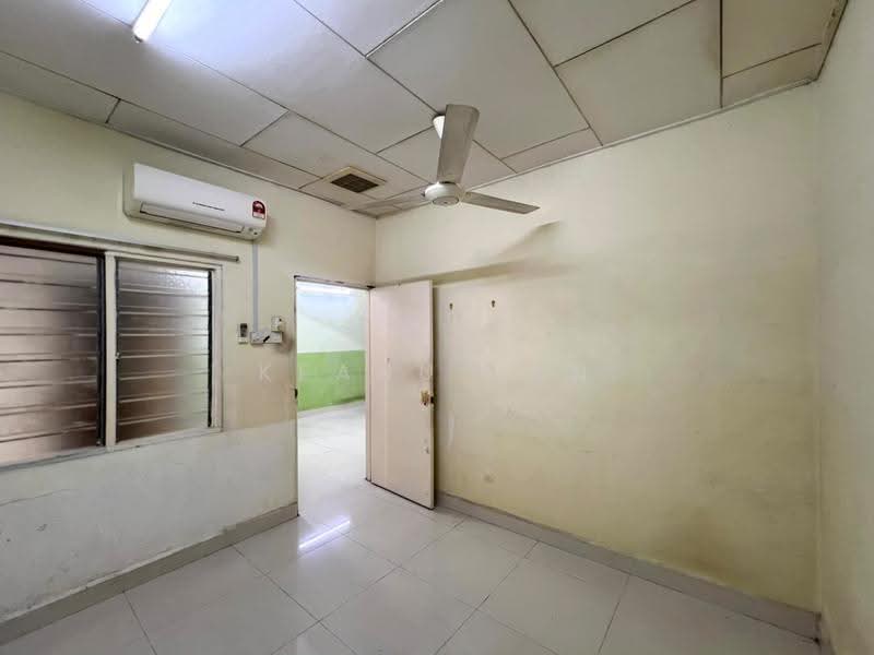 Rumah Teres 1-Tingkat untuk Dijual di Desa Jaya Kepong (Kepong) - Keanu Tan - Interior - PropertyGuru.com.my