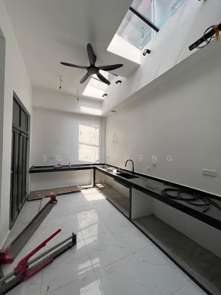 Semi-Detached House for Sale in Subang Jaya (Selangor) - Soon Sheng Law - Kitchen - PropertyGuru.com.my