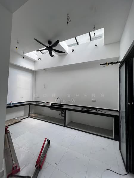 Semi-Detached House for Sale in Subang Jaya (Selangor) - Soon Sheng Law - Kitchen - PropertyGuru.com.my