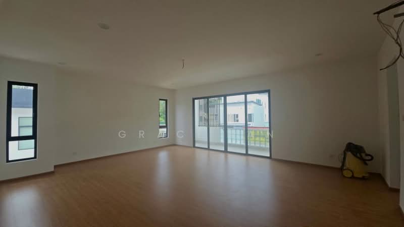 Bungalow for Sale in Taman Equine (Seri Kembangan) - Grace Tan - Living Room - PropertyGuru.com.my
