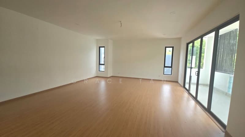 Bungalow for Sale in Taman Equine (Seri Kembangan) - Grace Tan - Living Room - PropertyGuru.com.my
