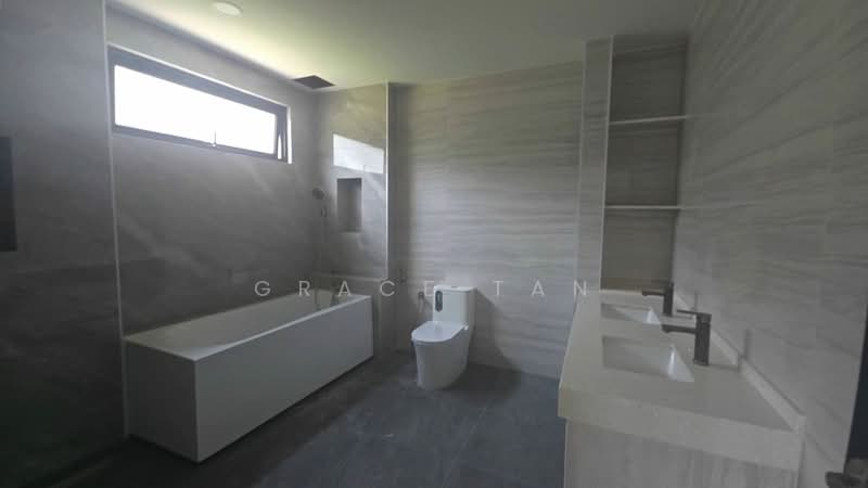 Bungalow for Sale in Taman Equine (Seri Kembangan) - Grace Tan - Bathroom - PropertyGuru.com.my