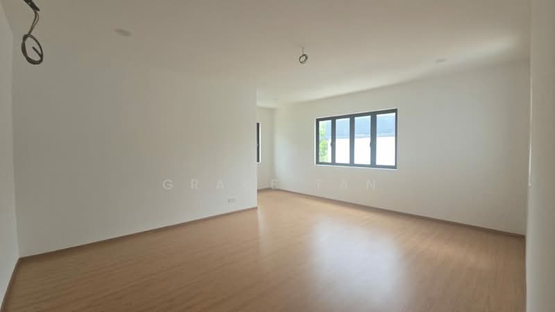Bungalow for Sale in Taman Equine (Seri Kembangan) - Grace Tan - Living Room - PropertyGuru.com.my