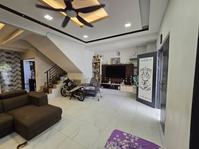 2-storey Terraced House for Sale in Taman Seri Orkid (Skudai) - Calvin Wong - Living Room - PropertyGuru.com.my
