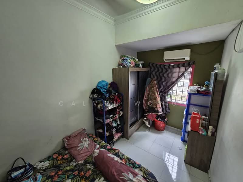 2-storey Terraced House for Sale in Taman Seri Orkid (Skudai) - Calvin Wong - Bedroom - PropertyGuru.com.my