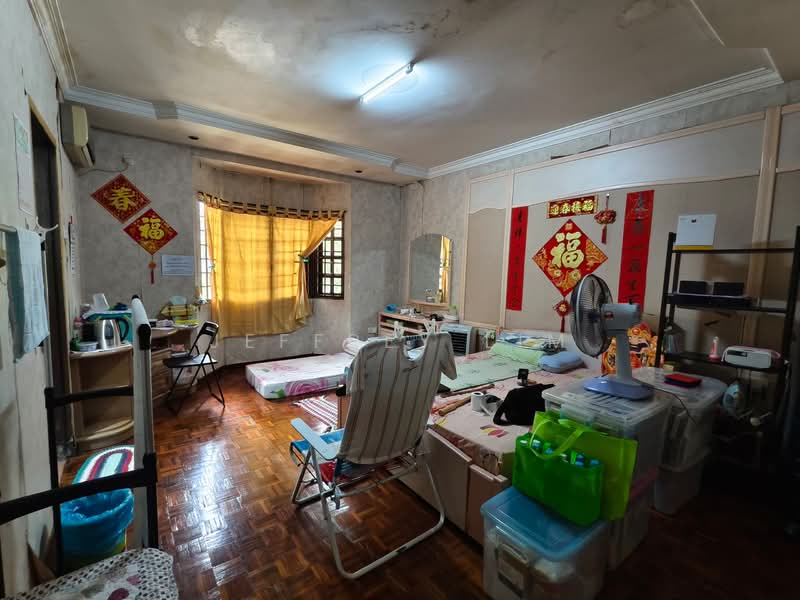 2-storey Terraced House for Sale in Taman Molek (Johor Bahru) - Jeffrey Lim - Bedroom - PropertyGuru.com.my