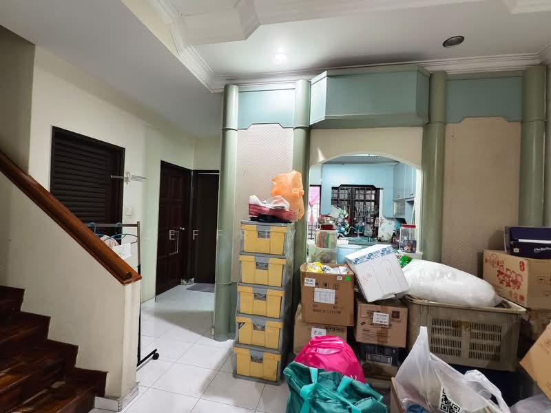 2-storey Terraced House for Sale in Taman Molek (Johor Bahru) - Jeffrey Lim - Interior - PropertyGuru.com.my