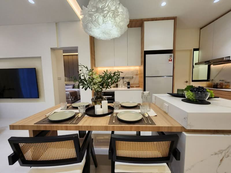 Service Residence for Sale at Wave @ Marina Cove - Wayne Lee - Dining Room - PropertyGuru.com.my