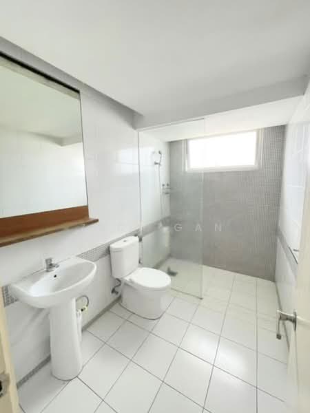 Service Residence for Sale at i-Zen @ Kiara 1 - Zach Gan - Bathroom - PropertyGuru.com.my