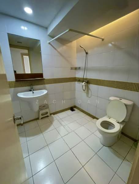 Service Residence for Sale at i-Zen @ Kiara 1 - Zach Gan - Bathroom - PropertyGuru.com.my