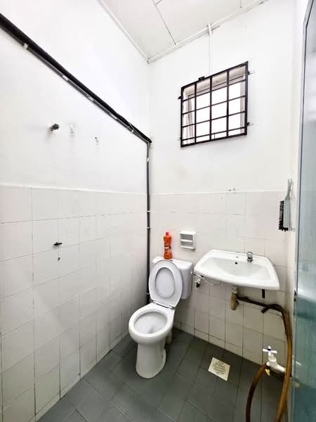 Taman Megah Ria untuk Untuk Dijual - RM 478,000, Apr 2026 - Bathroom - PropertyGuru.com.my