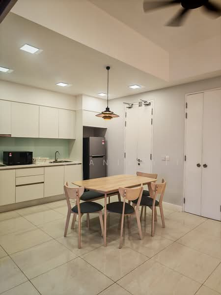 Servis Apartment untuk Disewa di The Sentral Suites - Stefanie Yii - Kitchen - PropertyGuru.com.my