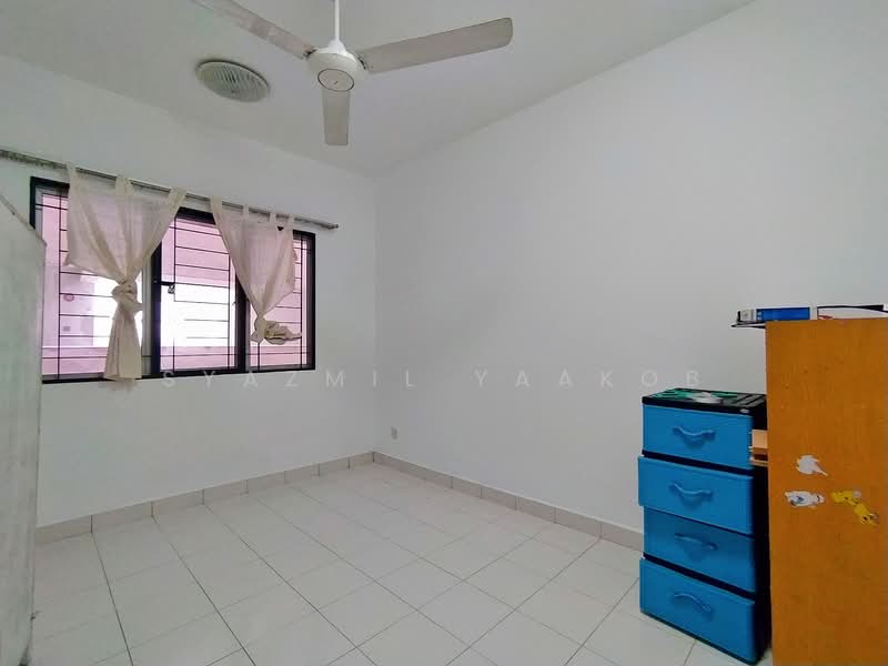 Condominium for Sale at Puncak Nusa Kelana - Syazmil Yaakob - Bedroom 2 - PropertyGuru.com.my
