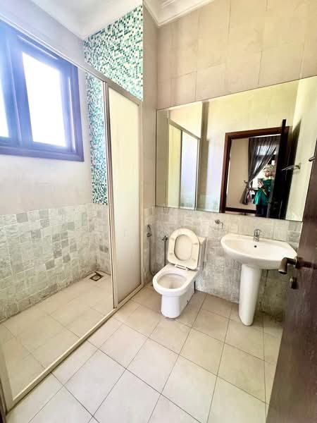 Bungalow for Sale in Saujana (Selangor) - Aqil Kamal - Bathroom - PropertyGuru.com.my