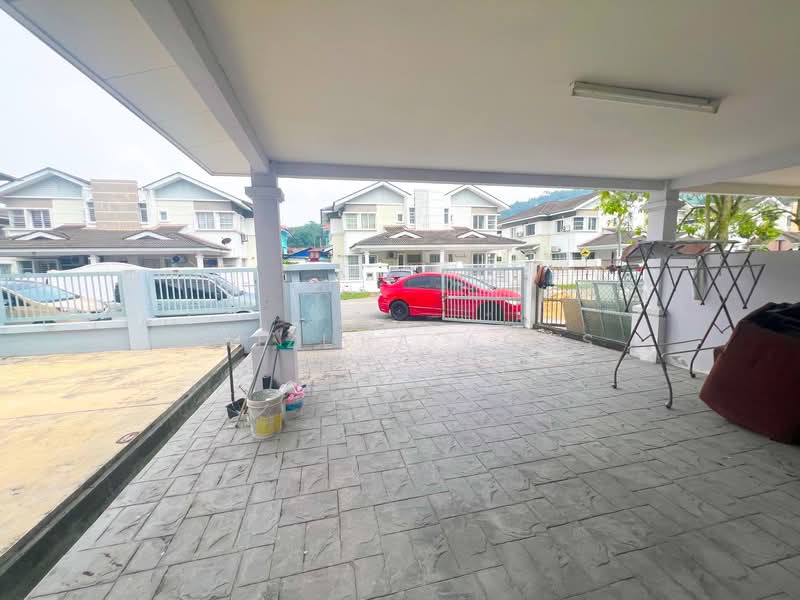 Semi-Detached House for Sale in Taman Tasik Semenyih (Semenyih) - Baizura Agus - Exterior - PropertyGuru.com.my