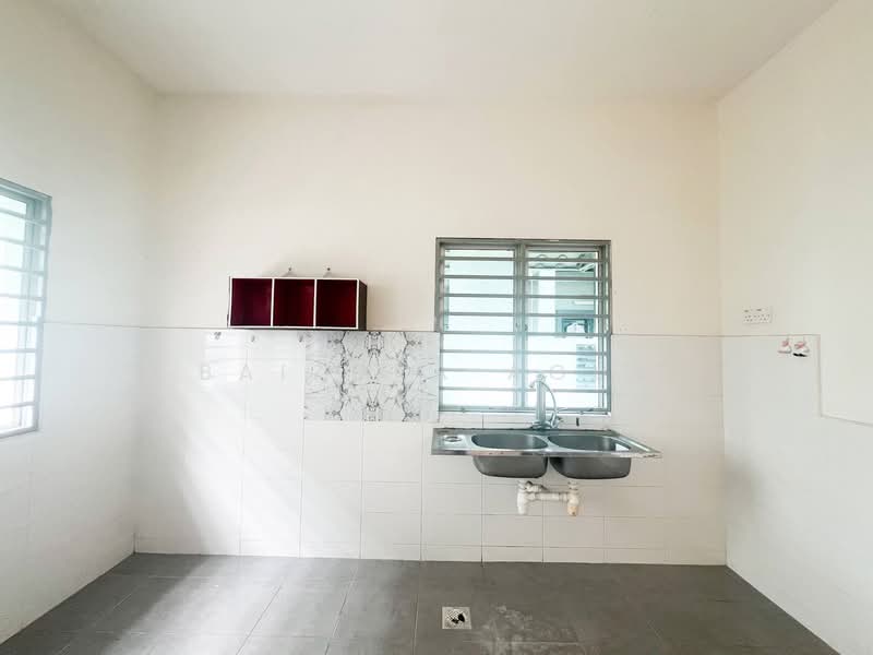 Semi-Detached House for Sale in Taman Tasik Semenyih (Semenyih) - Baizura Agus - Kitchen - PropertyGuru.com.my