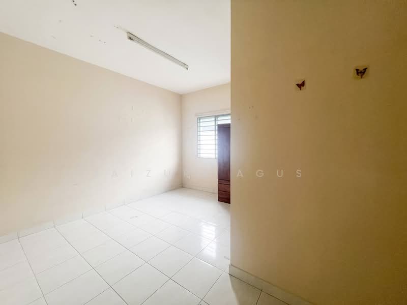 Semi-Detached House for Sale in Taman Tasik Semenyih (Semenyih) - Baizura Agus - Interior - PropertyGuru.com.my