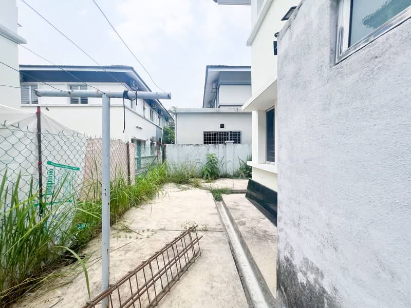 Semi-Detached House for Sale in Taman Tasik Semenyih (Semenyih) - Baizura Agus - Exterior - PropertyGuru.com.my