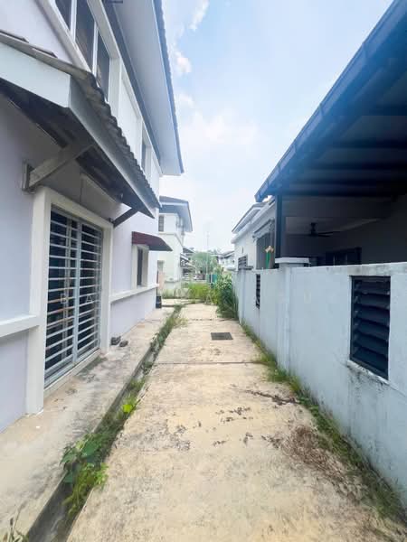 Semi-Detached House for Sale in Taman Tasik Semenyih (Semenyih) - Baizura Agus - Exterior - PropertyGuru.com.my