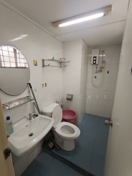 Condominium for Sale at La Villas Condominium - Marcus Chye - Bathroom - PropertyGuru.com.my