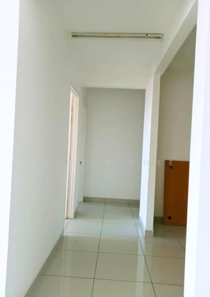 Kondominium untuk Dijual di Wellesley Residences - Clifton Chee - Corridor - PropertyGuru.com.my