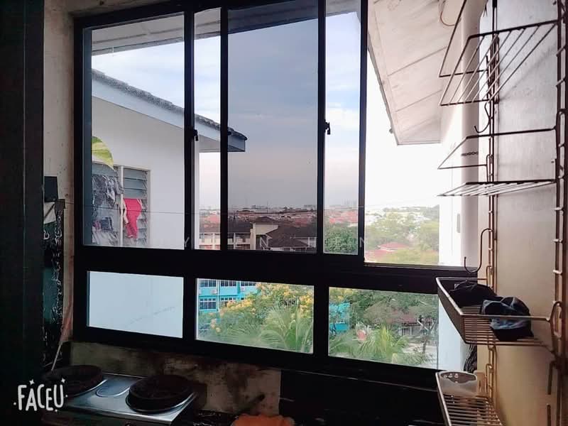 Untuk Dijual - Flat Taman Pelangi Indah