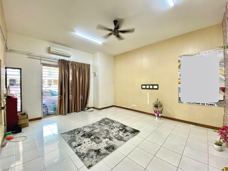 Alam Sari untuk Untuk Dijual - RM 650,000, Apr 2026 - Living Room - PropertyGuru.com.my