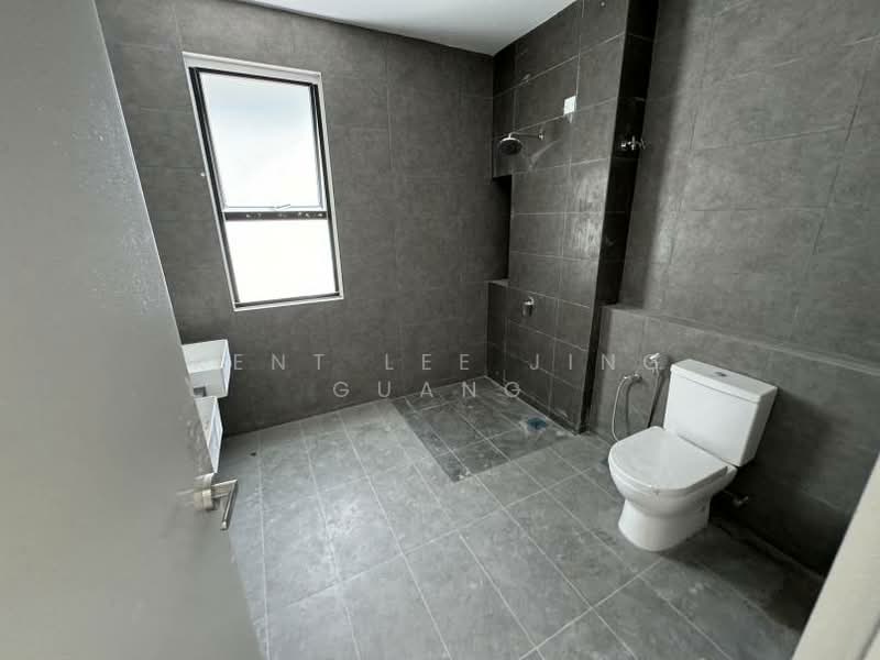 2-storey Terraced House for Sale in Taman Sejati (Klang) - Kent Lee Jing Guang - Bathroom - PropertyGuru.com.my