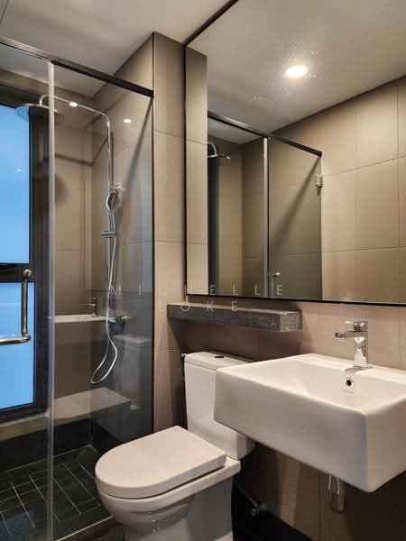 Service Residence for Rent at Bloomsvale Menara Vista Petaling - Michelle Loke - Bathroom - PropertyGuru.com.my