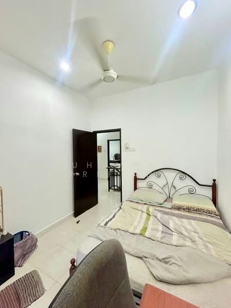 2-storey Terraced House for Sale in Bandar Teknologi Kajang (Kajang) - Muhammad Zhariff Nasharudin - Bedroom - PropertyGuru.com.my