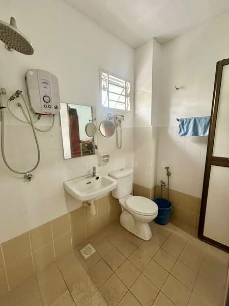2-storey Terraced House for Sale in Bandar Teknologi Kajang (Kajang) - Muhammad Zhariff Nasharudin - Bathroom - PropertyGuru.com.my